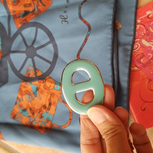Hermes Accessories - Herme's scarves ring